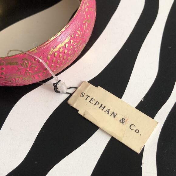4 for $20 Stephan & Co. Pink/Gold Floral Bangle - Picture 6 of 6